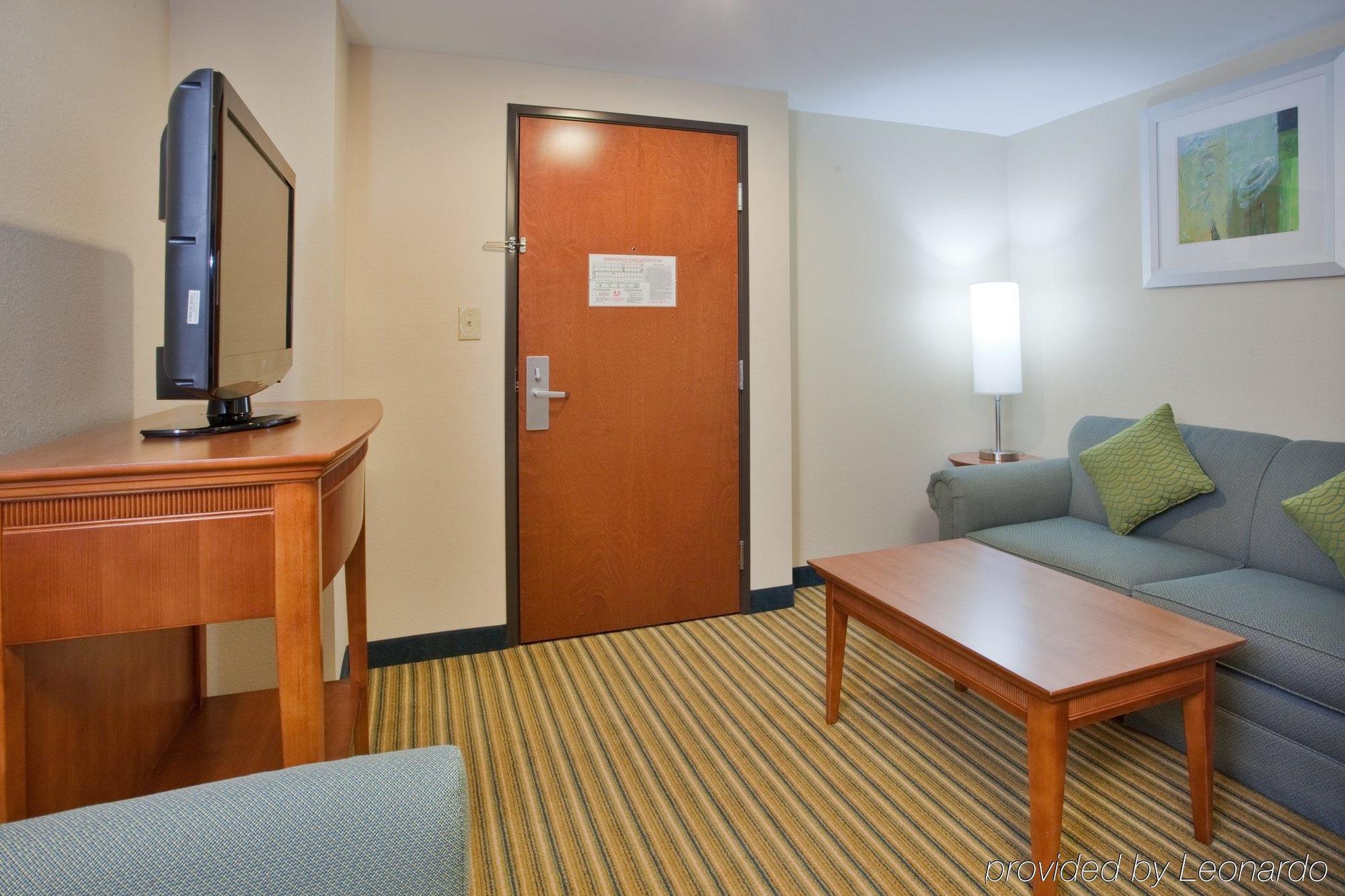 Americas Best Value Inn - Fredericksburg North Buitenkant foto
