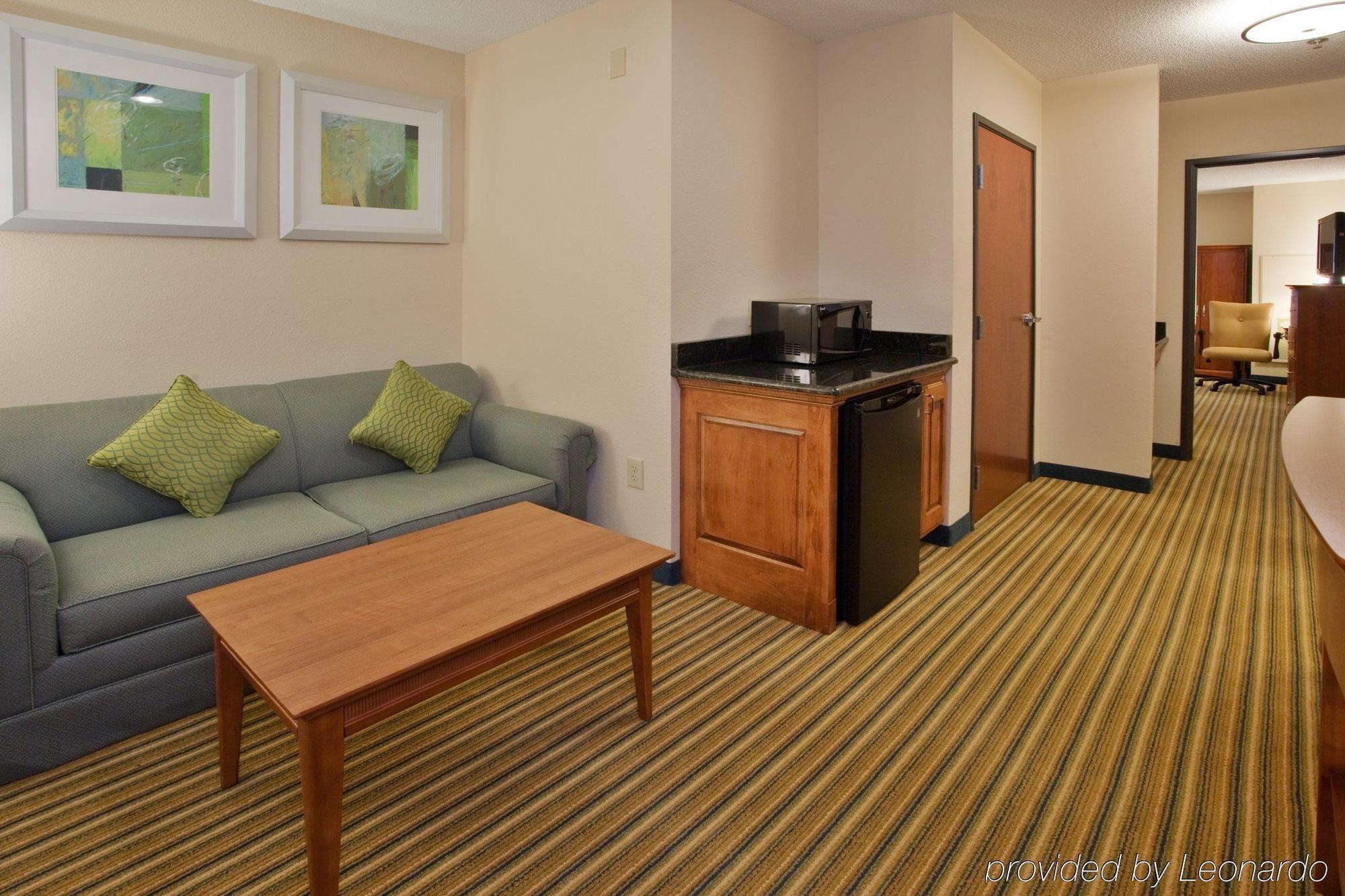 Americas Best Value Inn - Fredericksburg North Buitenkant foto