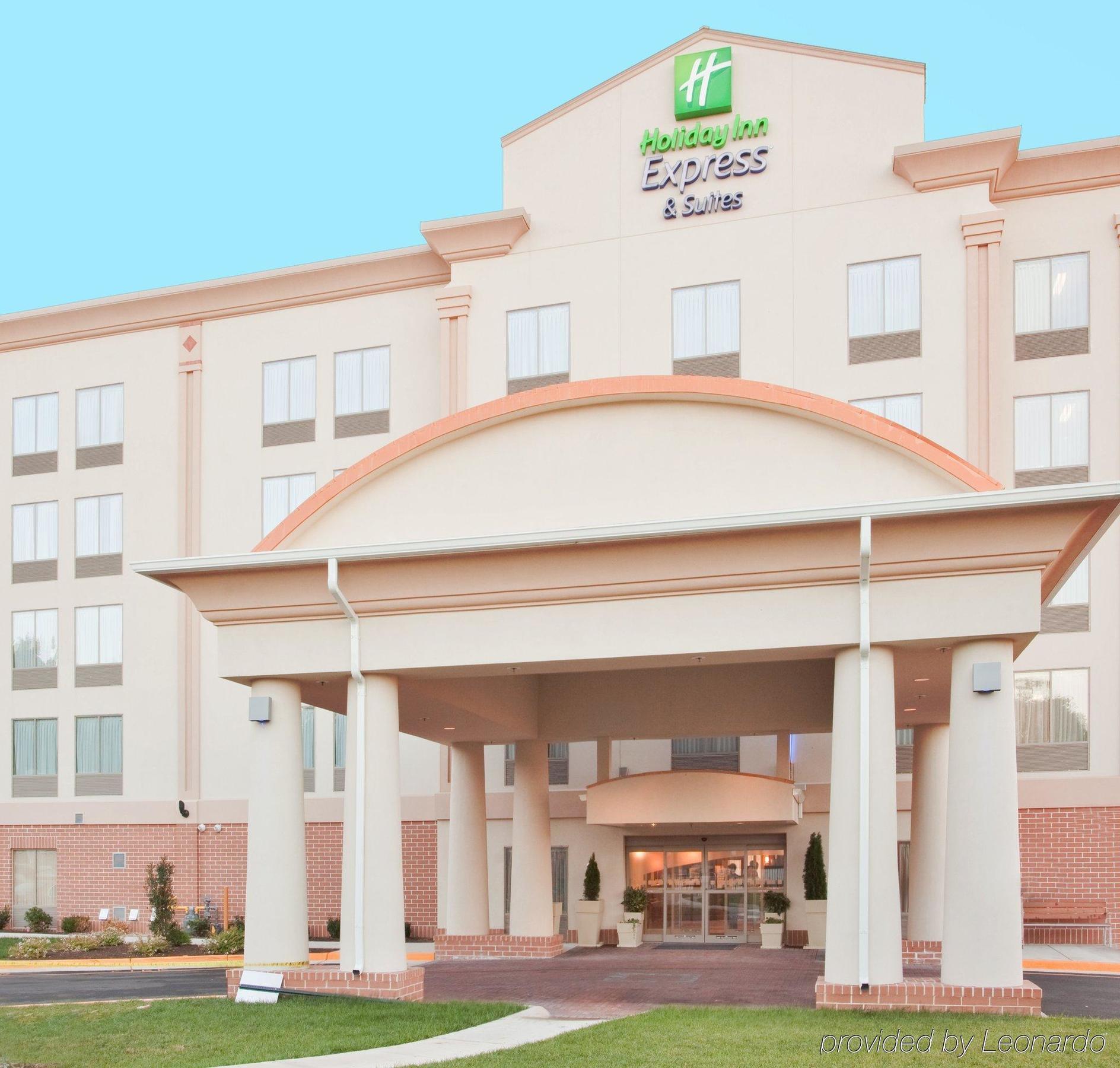Americas Best Value Inn - Fredericksburg North Buitenkant foto