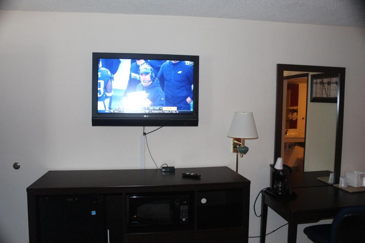 Americas Best Value Inn - Fredericksburg North Buitenkant foto