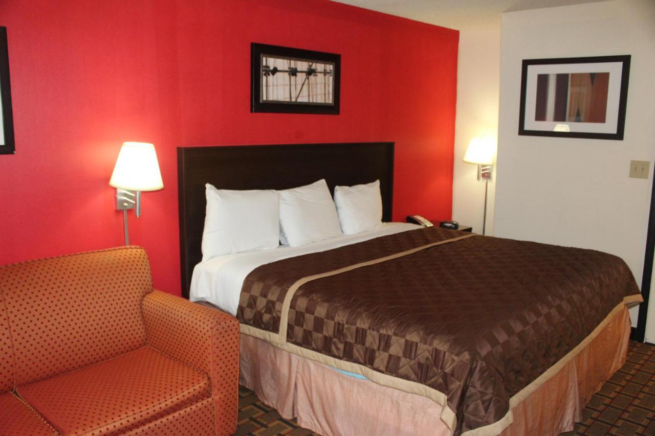 Americas Best Value Inn - Fredericksburg North Buitenkant foto
